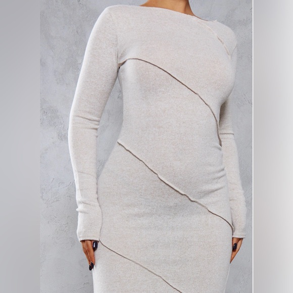 PRETTYLITTLETHING | Size 0 Dress - Picture 4 of 5